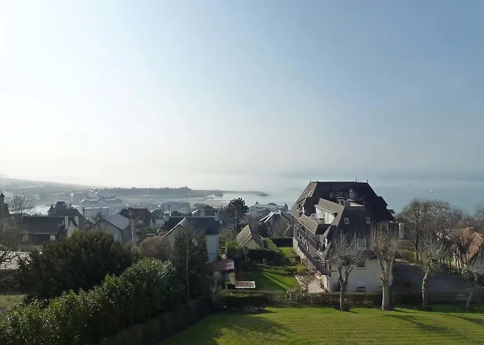 Apartment Le Parc De La Jacotte-3 By Interhome Trouville-sur-Mer